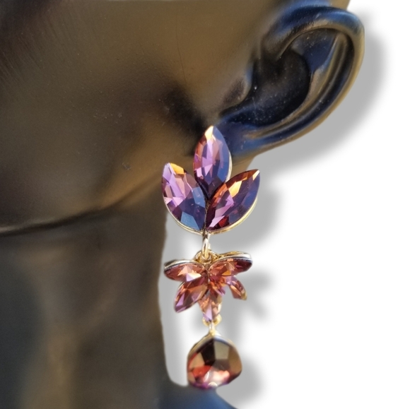 VINTAGE GOLDTONE & PURPLE GLASS RHINESTONE DROP STATEMENT EARRINGS - Picture 1 of 4